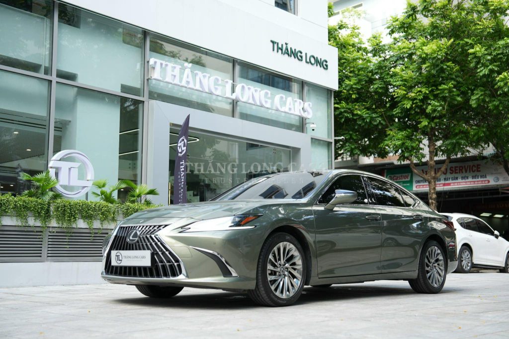 Lexus ES250 2023