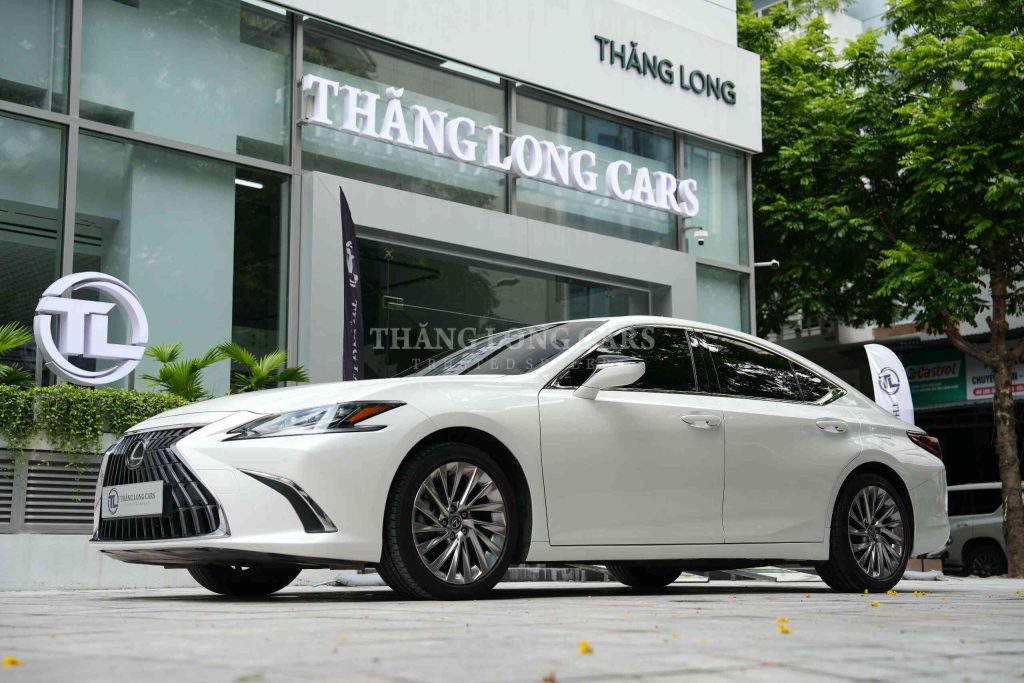 Lexus ES250 2022 Trắng/Nâu