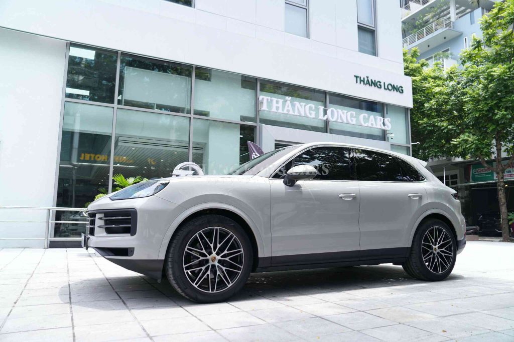 Porsche Cayenne 2023 Xám Xi Măng/Nâu