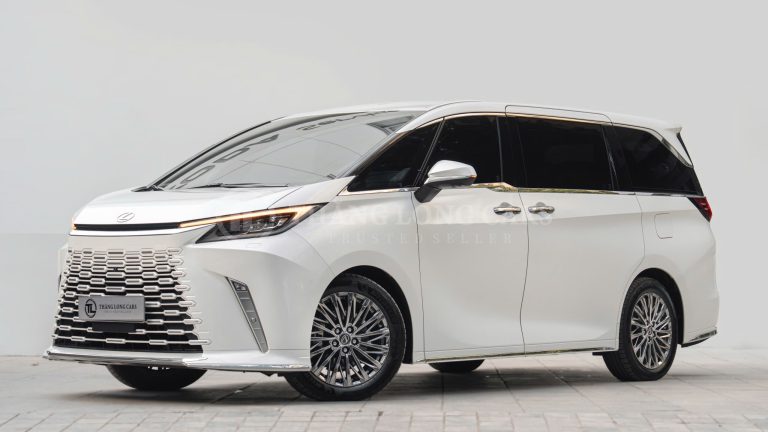 Lexus LM500h 2025 Trắng/Đen